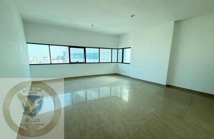 Apartment - 1 Bedroom - 2 Bathrooms for rent in Al Mamzar Tower - Al Mamzar - Sharjah - Sharjah Apartment - 1 Bedroom - 2 Bathrooms for rent in Al Mamzar Tower - Al Mamzar - Sharjah - Sharjah
