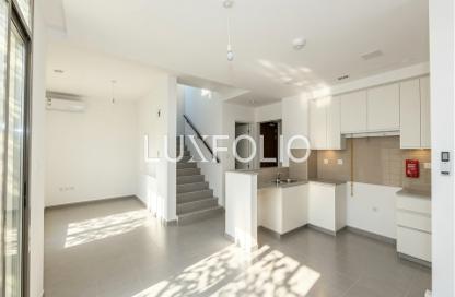 Townhouse - 3 Bedrooms - 3 Bathrooms for rent in Zahra Townhouses - Town Square - Dubai
