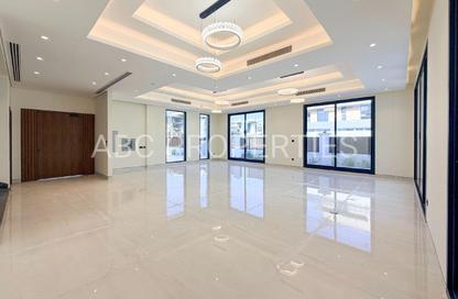 Villa - 5 Bedrooms - 7 Bathrooms for sale in Nad Al Sheba Gardens 4 - Nad Al Sheba Gardens - Nad Al Sheba 1 - Nad Al Sheba - Dubai Villa - 5 Bedrooms - 7 Bathrooms for sale in Nad Al Sheba Gardens 4 - Nad Al Sheba Gardens - Nad Al Sheba 1 - Nad Al Sheba - Dubai