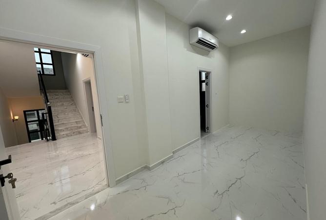 70280359 - صورة العقار 3