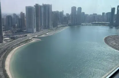 Apartment - 2 Bedrooms - 3 Bathrooms for rent in Al Khan Corniche - Al Khan - Sharjah