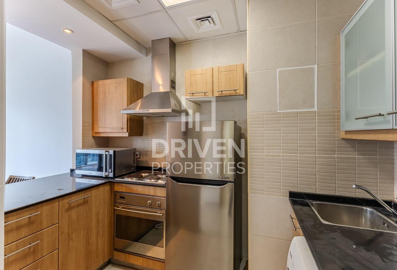 Marina Living and Fully Furnished photo 7