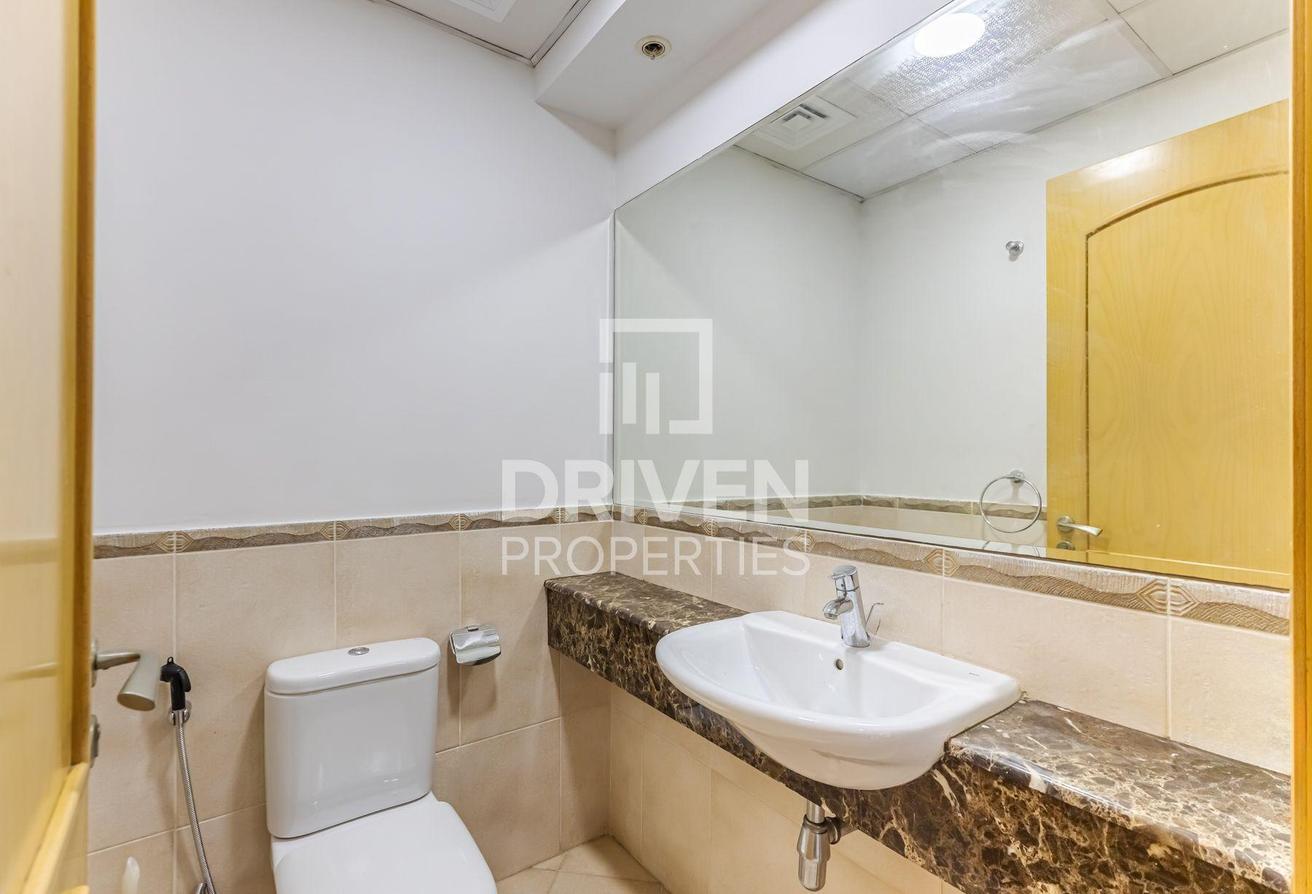 Marina Living and Fully Furnished photo 10