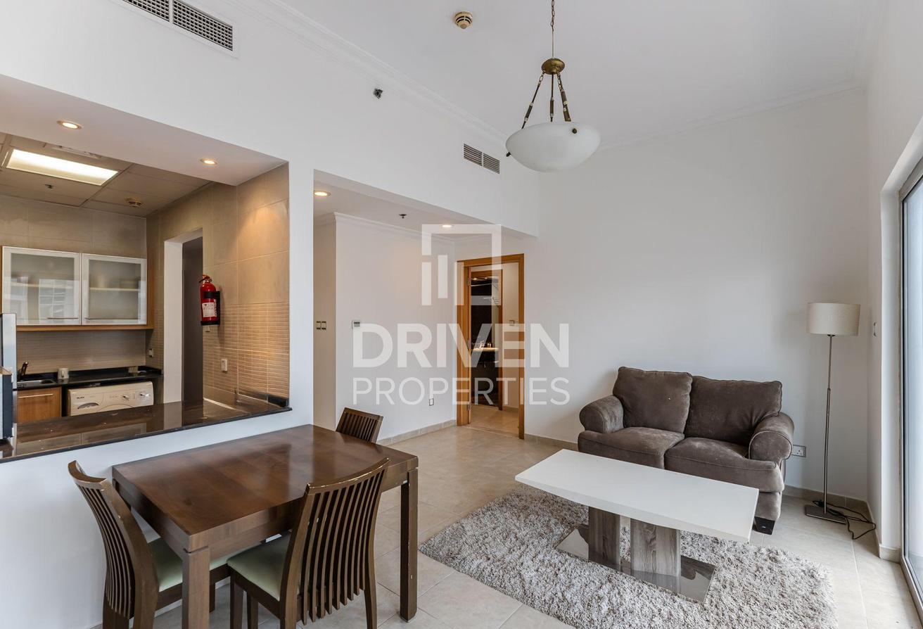 Marina Living and Fully Furnished photo 2