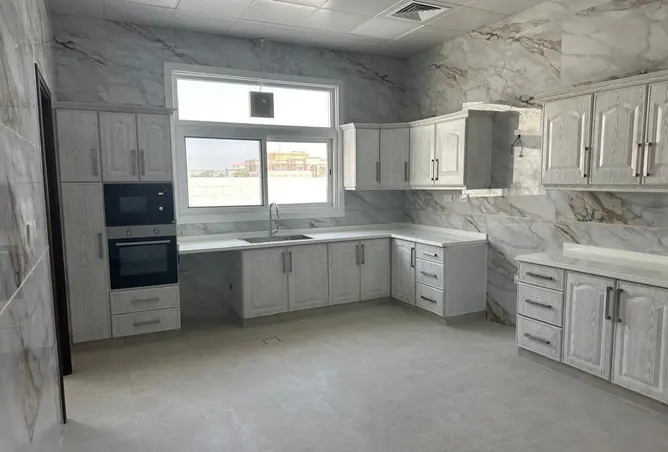 166100653 - Property Image 3
