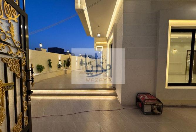 81521679 - Property Image 3