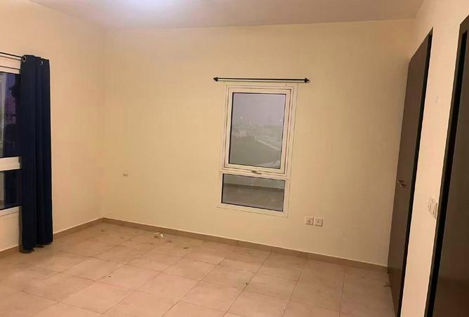 123827304 - Property Image 3