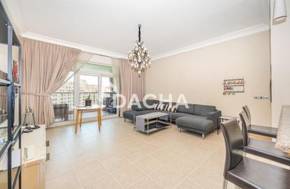 Apartment - 2 Bedrooms - 3 Bathrooms for rent in Al Khushkar - Shoreline Apartments - Palm Jumeirah - Dubai