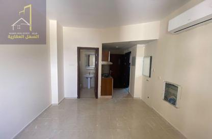 Apartment - Studio - 1 for rent in Aliaa 2 - Al Ghuair - Al Gharb - Sharjah Apartment - Studio - 1 for rent in Aliaa 2 - Al Ghuair - Al Gharb - Sharjah