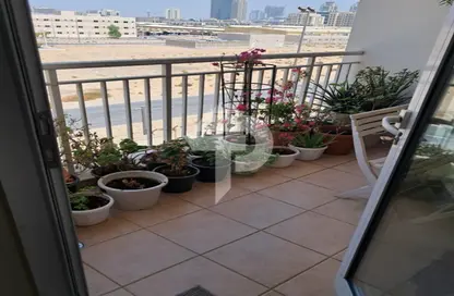Apartment - 1 Bedroom - 1 Bathroom for sale in Mazaya 25 - Queue Point - Liwan - Dubai Apartment - 1 Bedroom - 1 Bathroom for sale in Mazaya 25 - Queue Point - Liwan - Dubai