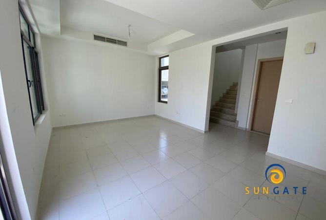 100822962 - Property Image 2