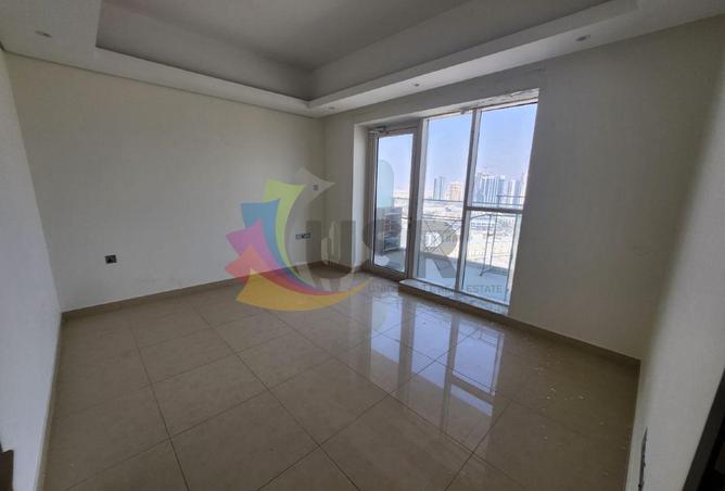 87036375 - Property Image 3