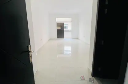 شقة - غرفة نوم - 2 حمامات للايجار في جي آر ريزيدنس 1 - المويهات 3 - المويهات - عجمان