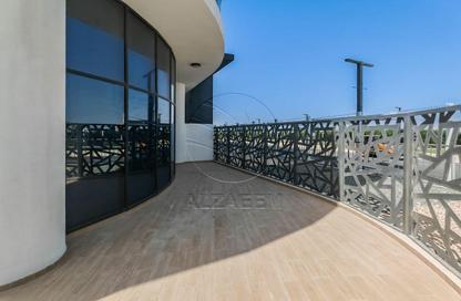 Apartment - 2 Bedrooms - 2 Bathrooms for sale in The Gate - Masdar City - Abu Dhabi Apartment - 2 Bedrooms - 2 Bathrooms for sale in The Gate - Masdar City - Abu Dhabi