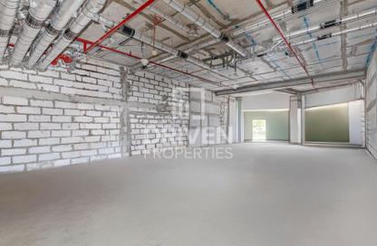 Retail - Studio for rent in Osha 1 - Corniche Deira - Deira - Dubai