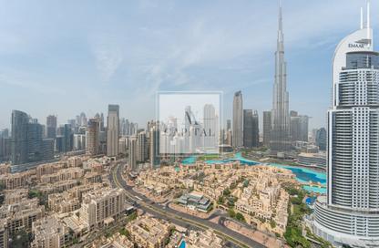 Apartment - 2 - 2 for rent in Burj Royale - Downtown Dubai - Dubai