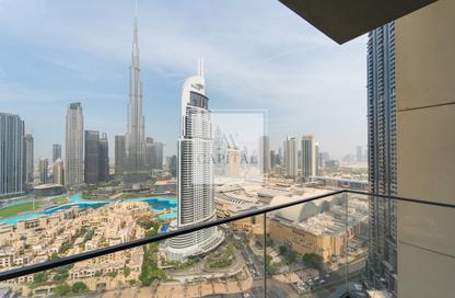 Apartment - 2 - 2 for rent in Burj Royale - Downtown Dubai - Dubai