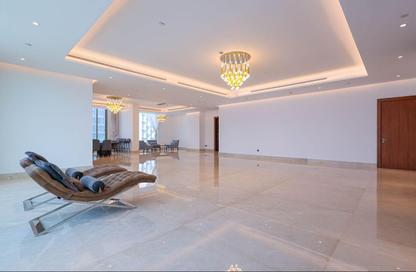 Apartment - 4 Bedrooms - 4 Bathrooms for rent in Palm Jumeirah - Dubai
