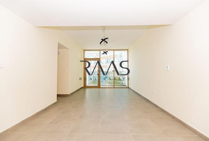 79842231 - Property Image 2