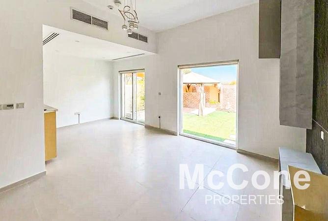 123822398 - Property Image 2