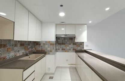 Apartment - 2 Bedrooms - 3 Bathrooms for rent in Rabdan Building - Motor City - Dubai