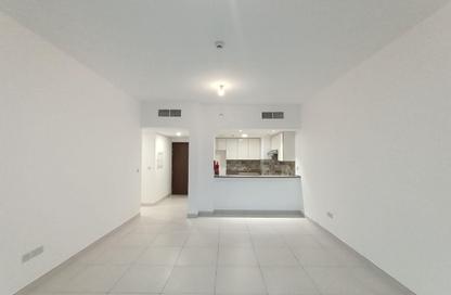 Apartment - 2 Bedrooms - 3 Bathrooms for rent in Rabdan Building - Motor City - Dubai