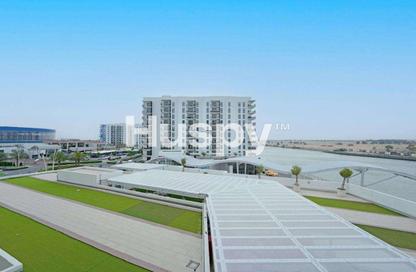 Apartment - 1 - 2 for sale in Waters Edge - Yas Island - Abu Dhabi