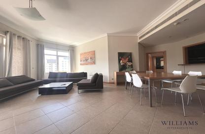 Apartment - 3 Bedrooms for rent in Al Das - Shoreline Apartments - Palm Jumeirah - Dubai