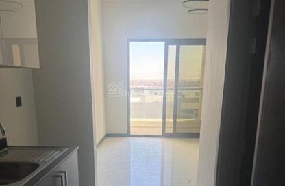 Apartment - Studio - 1 Bathroom for rent in Rukan Tower B - Rukan Tower - Rukan - Dubai Land - Dubai
