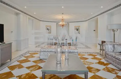 Apartment - 4 Bedrooms - 5 Bathrooms for rent in Palazzo Versace - Culture Village - Dubai