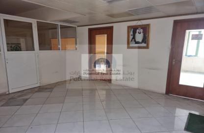 Office Space - Studio - 1 Bathroom for rent in Al Murabaa - Al Ain