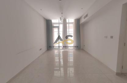 Apartment - 1 Bedroom - 2 Bathrooms for rent in Kay 7 Building - Dubai Land Residence Complex - Dubai
