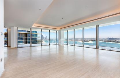 Apartment - 4 Bedrooms - 6 Bathrooms for sale in Serenia Living Tower 3 - Serenia Living - Palm Jumeirah - Dubai