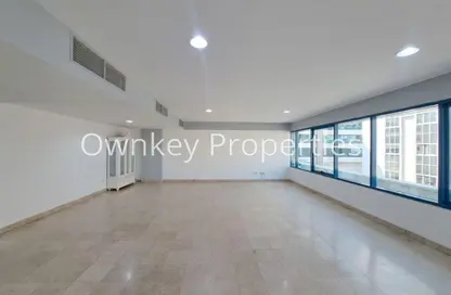 Apartment - 3 Bedrooms - 3 Bathrooms for rent in Al Khaleej Centre Area - Al Raffa - Bur Dubai - Dubai