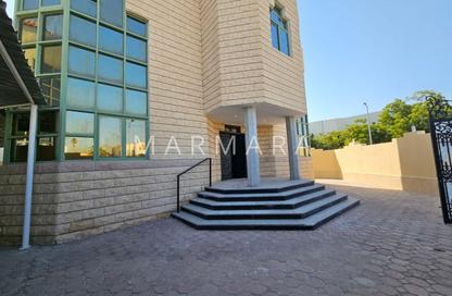 Villa - 5 Bedrooms - 5 Bathrooms for rent in Umm Suqeim 1 Villas - Umm Suqeim 1 - Umm Suqeim - Dubai