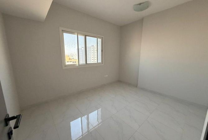 87459893 - Property Image 3