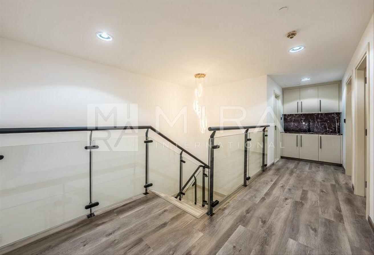 Luxury 3BR | Big Layout | Prime Location photo 13