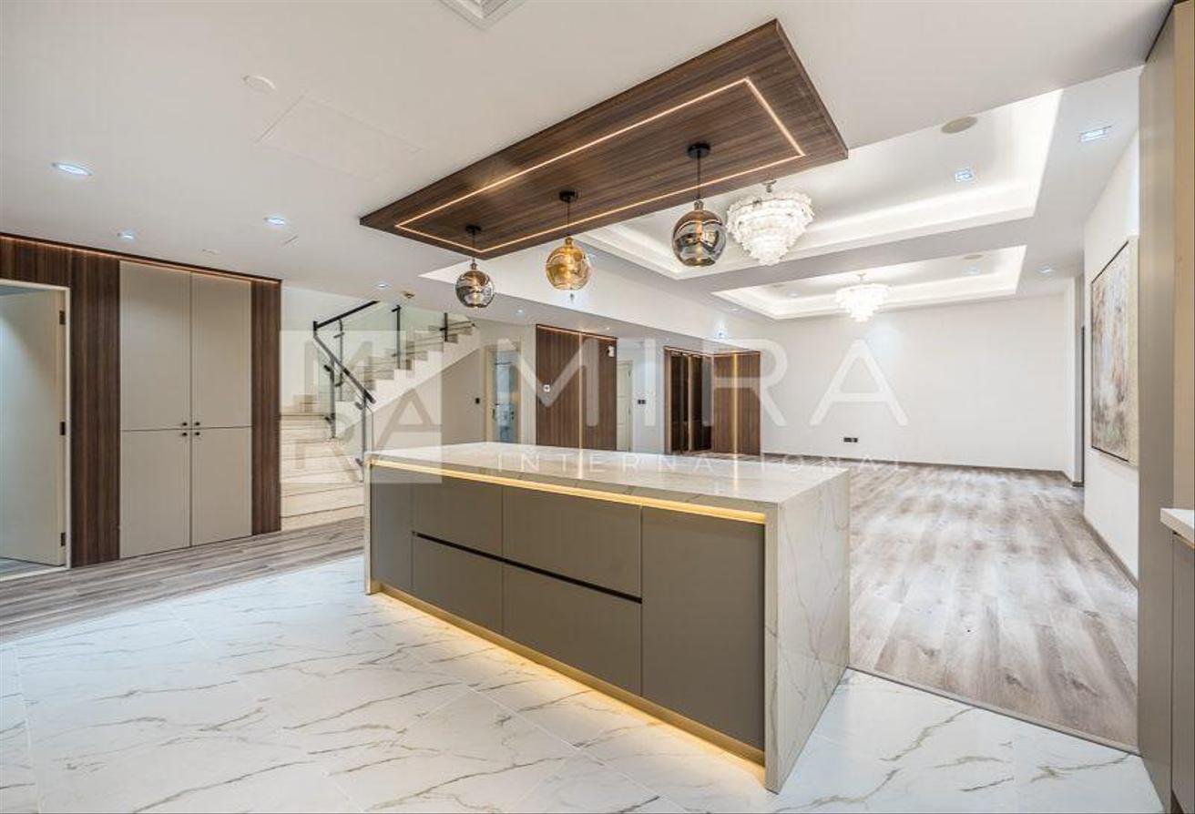 Luxury 3BR | Big Layout | Prime Location photo 5