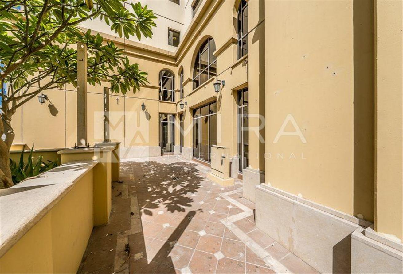Luxury 3BR | Big Layout | Prime Location photo 29