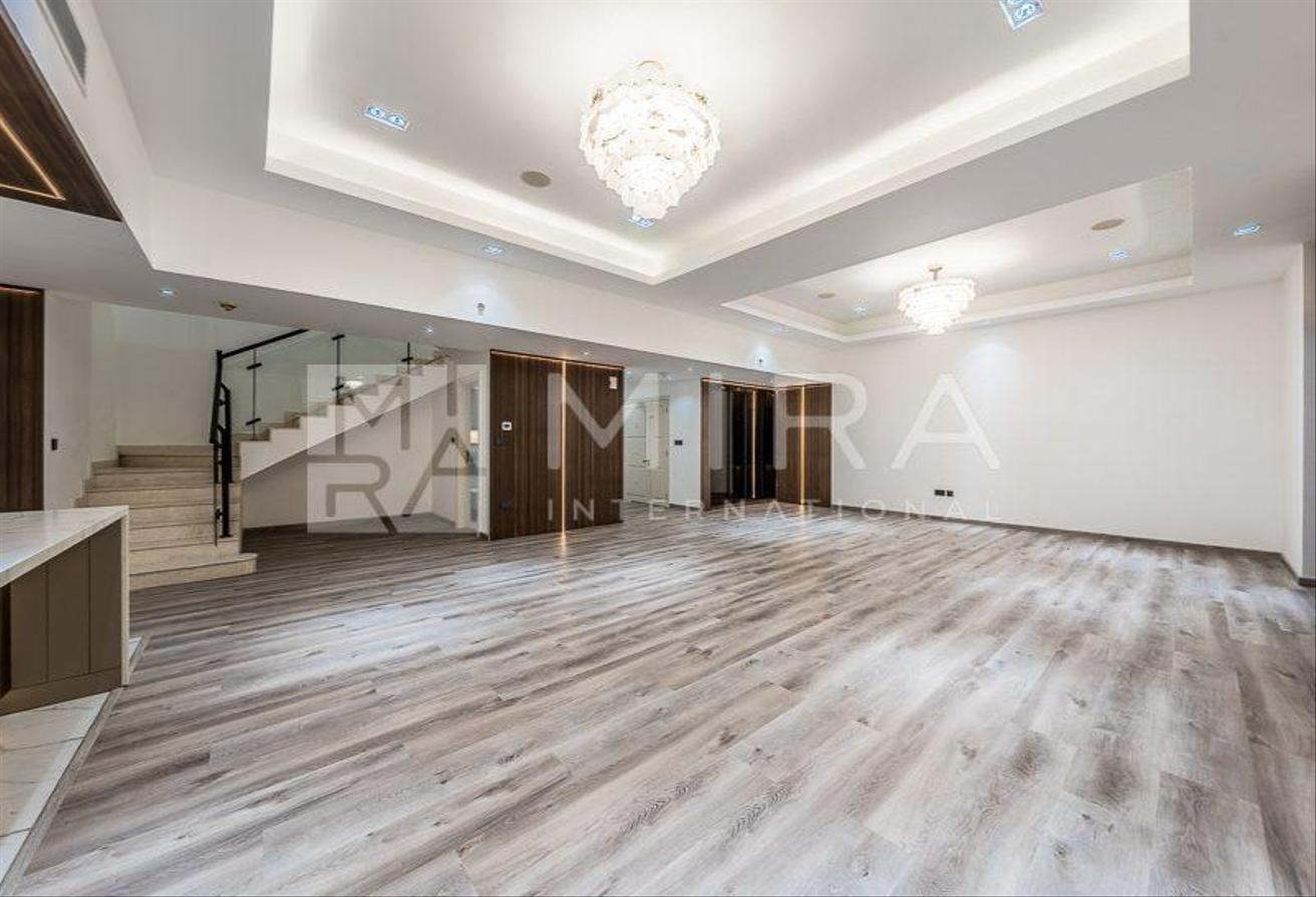 Luxury 3BR | Big Layout | Prime Location photo 2