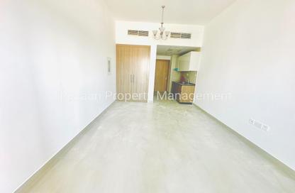 Apartment - Studio - 1 for rent in L'Olivier Residence - International City Phase 2 - Al Warsan 4 - Al Warsan - Dubai