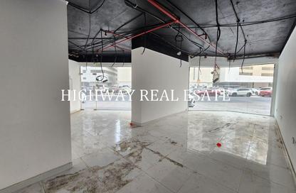 Shop - Studio for rent in Street 20 - Al Nahda - Sharjah