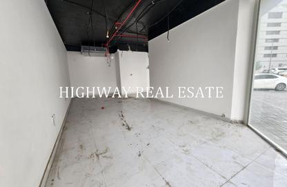 Shop - Studio for rent in Street 20 - Al Nahda - Sharjah