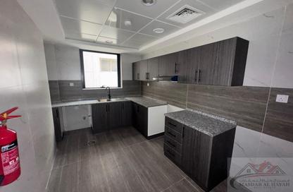 Apartment - 2 Bedrooms - 3 Bathrooms for rent in SG Muwaileh Building - Muwaileh - Sharjah