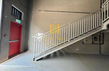 Warehouse - Studio - 1 Bathroom for rent in RAS - Umm Ramool - Dubai