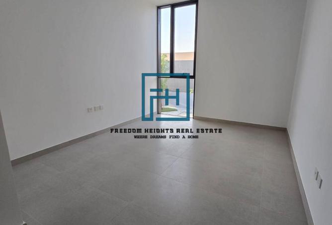 84082579 - Property Image 3
