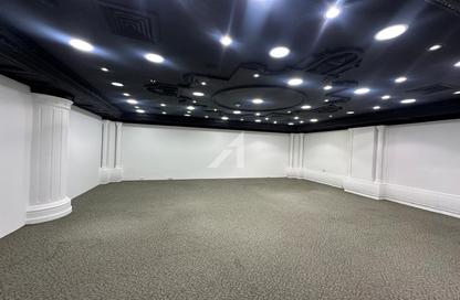 Retail - Studio - 1 Bathroom for rent in Pyramid Centre - Oud Metha - Bur Dubai - Dubai