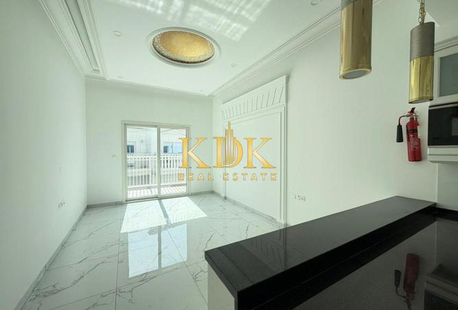 141899735 - Property Image 2
