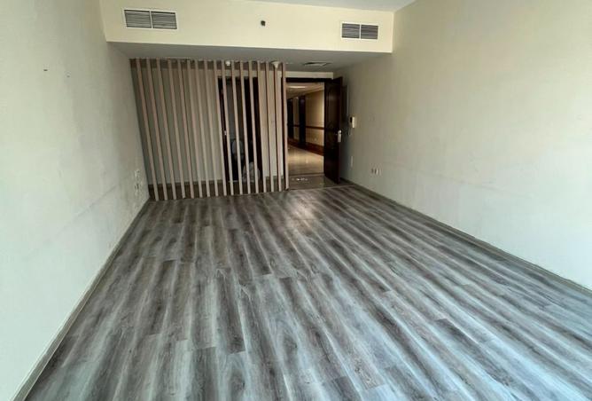 128352400 - Property Image 2