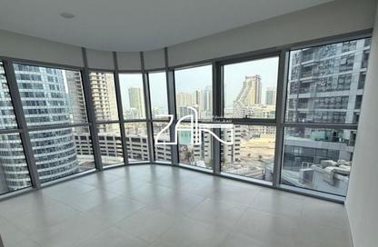 Apartment - 3 Bedrooms - 4 Bathrooms for rent in Radiant Viewz Towers - City Of Lights - Al Reem Island - Abu Dhabi